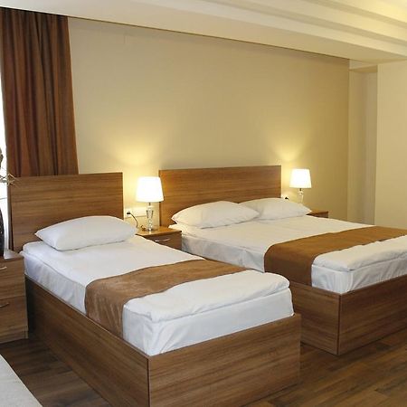 5Th Floor Guest House Erivan Zimmer foto