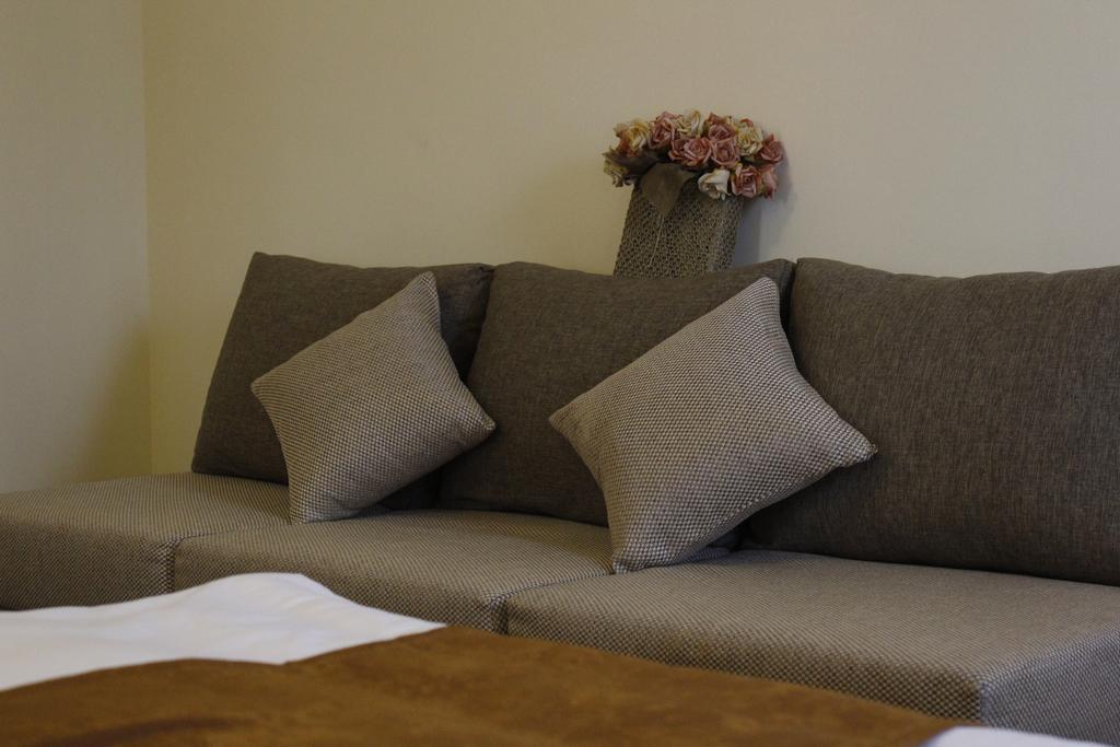 5Th Floor Guest House Erivan Zimmer foto
