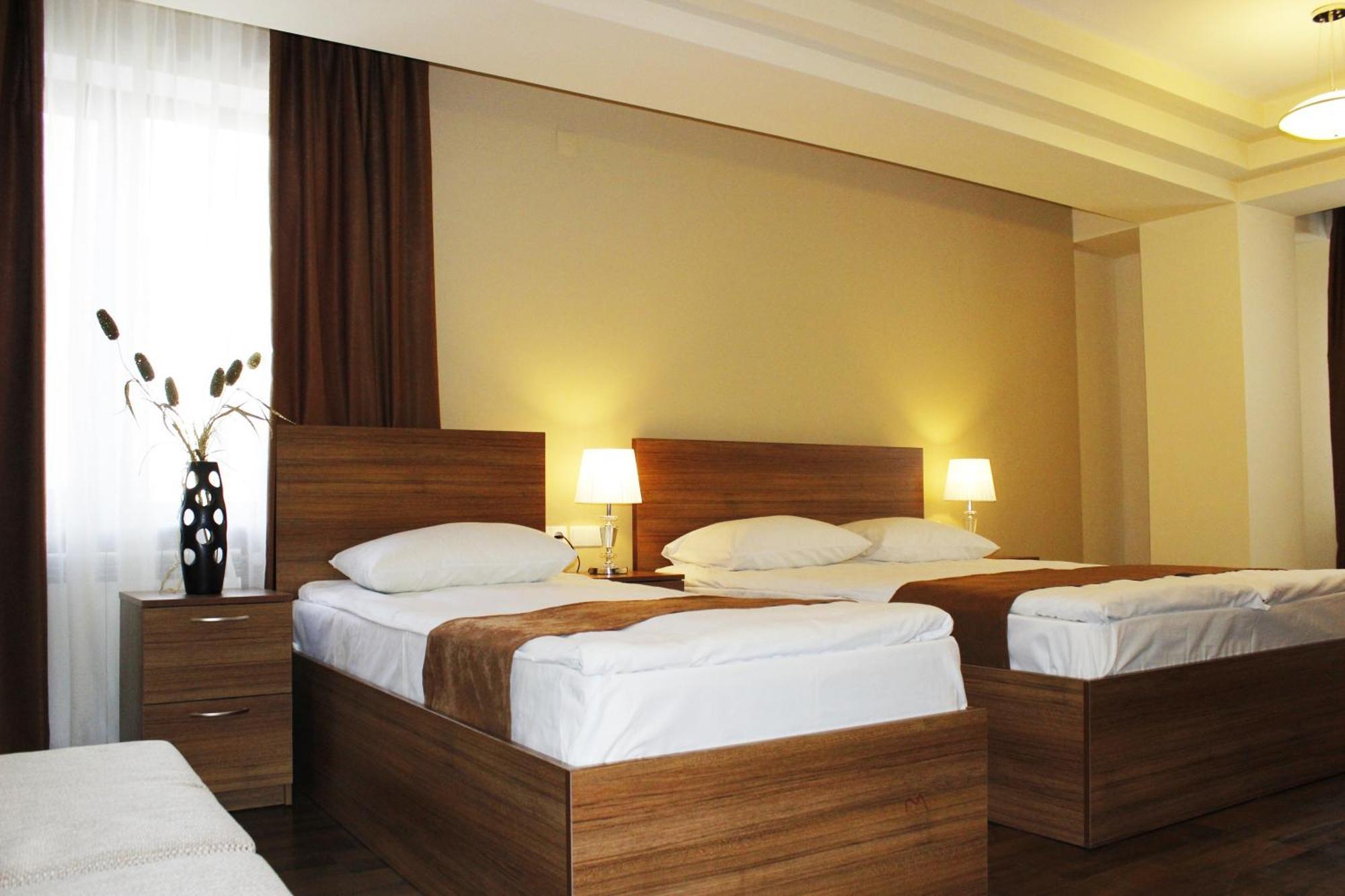 5Th Floor Guest House Erivan Zimmer foto