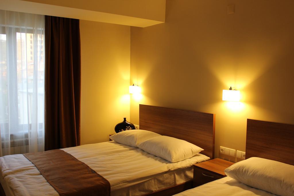 5Th Floor Guest House Erivan Exterior foto